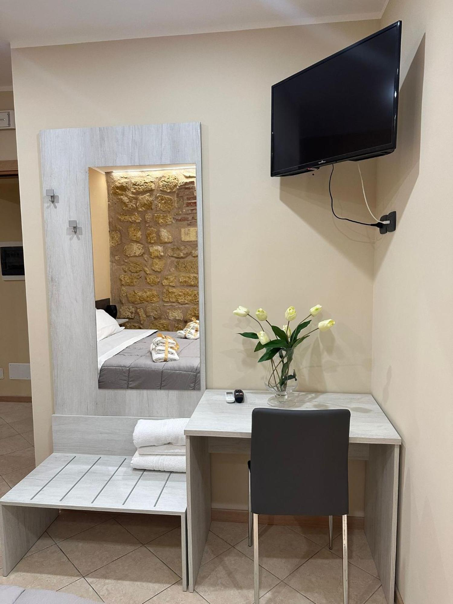 Kalgheros Luxury Rooms Agrigento Kültér fotó
